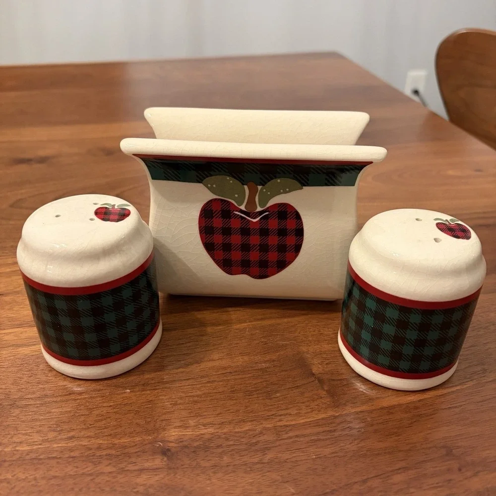 Apple salt & pepper shakers Napkin Holder plaid Country Cottage Core Applejack
